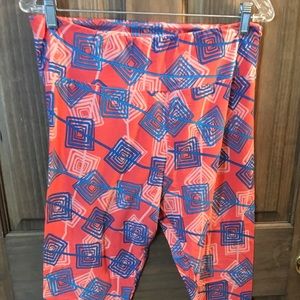 Lularoe tall and curvy leggings
